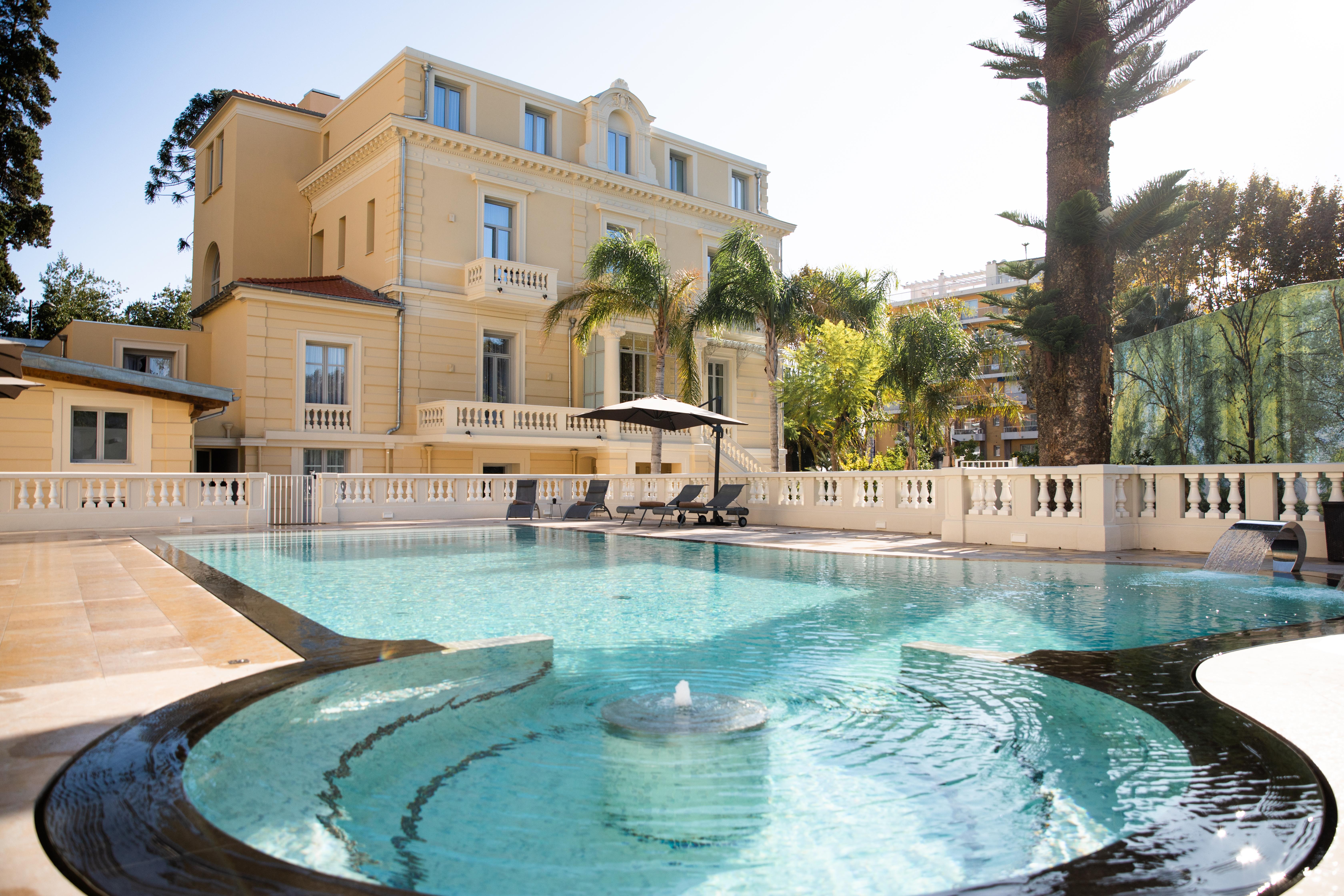Hotel Genesis 5*