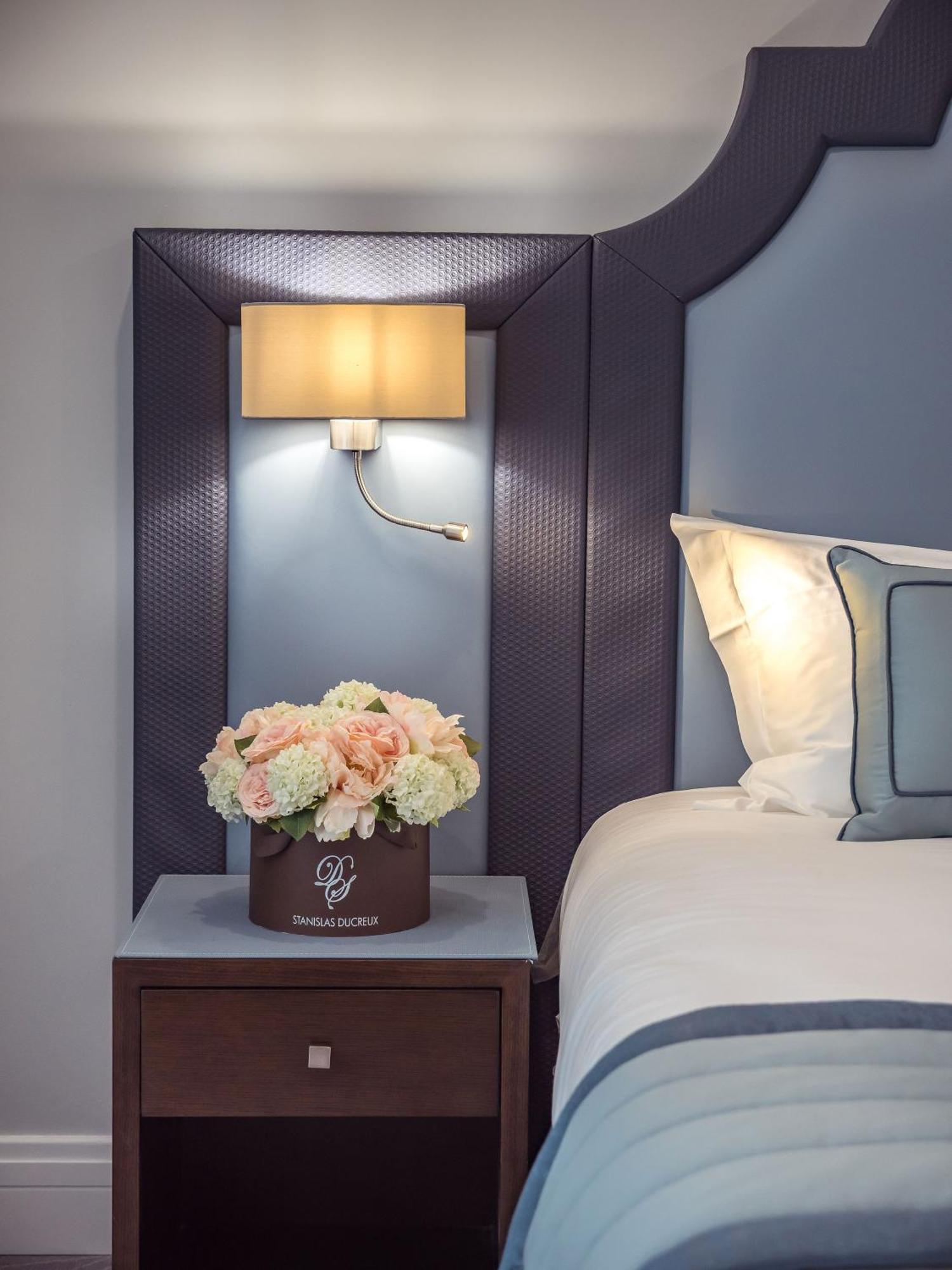 Hotel Genesis 5*